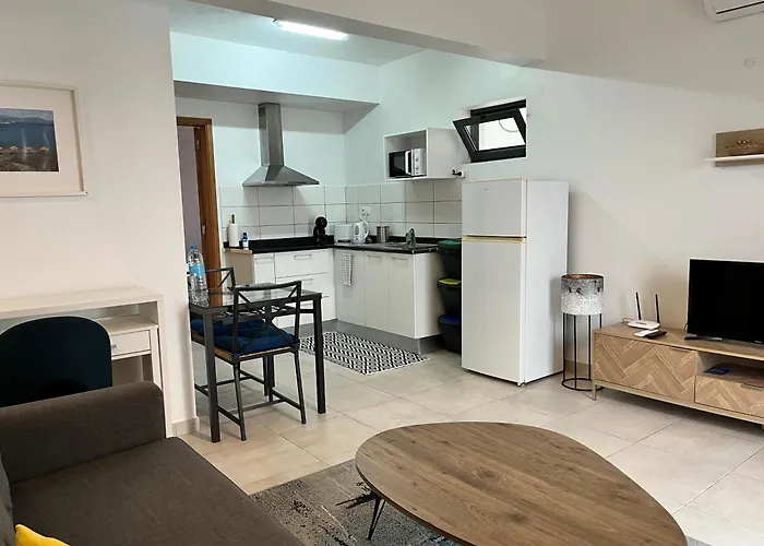 Pix Apartments